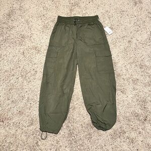 A New Day Cargo Pants, Olive Green, Size Medium
